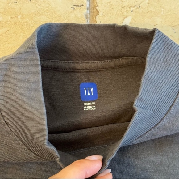 NEW! YZY GAP Dove Long Sleeve Tshirt, Color Grey, Size M, Authentic! - Picture 8 of 8